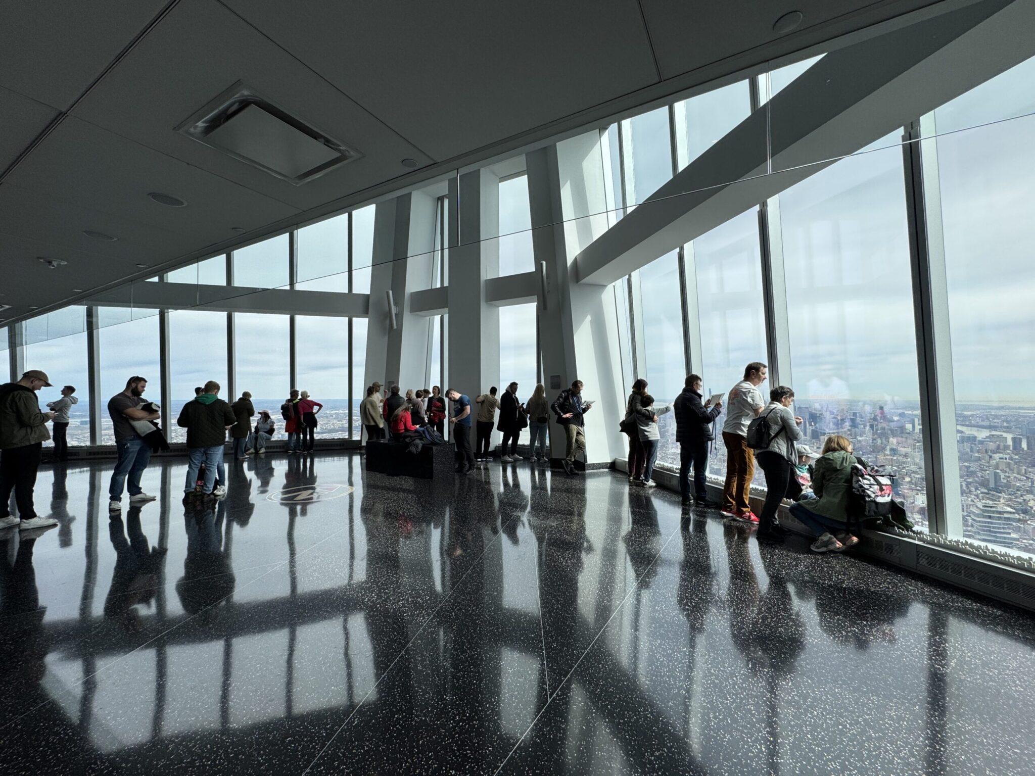 ワン・ワールド展望台（One World Observatory）完全ガイド｜入場方法・展望体験・注意点まで解説 - フランスパリドットコム